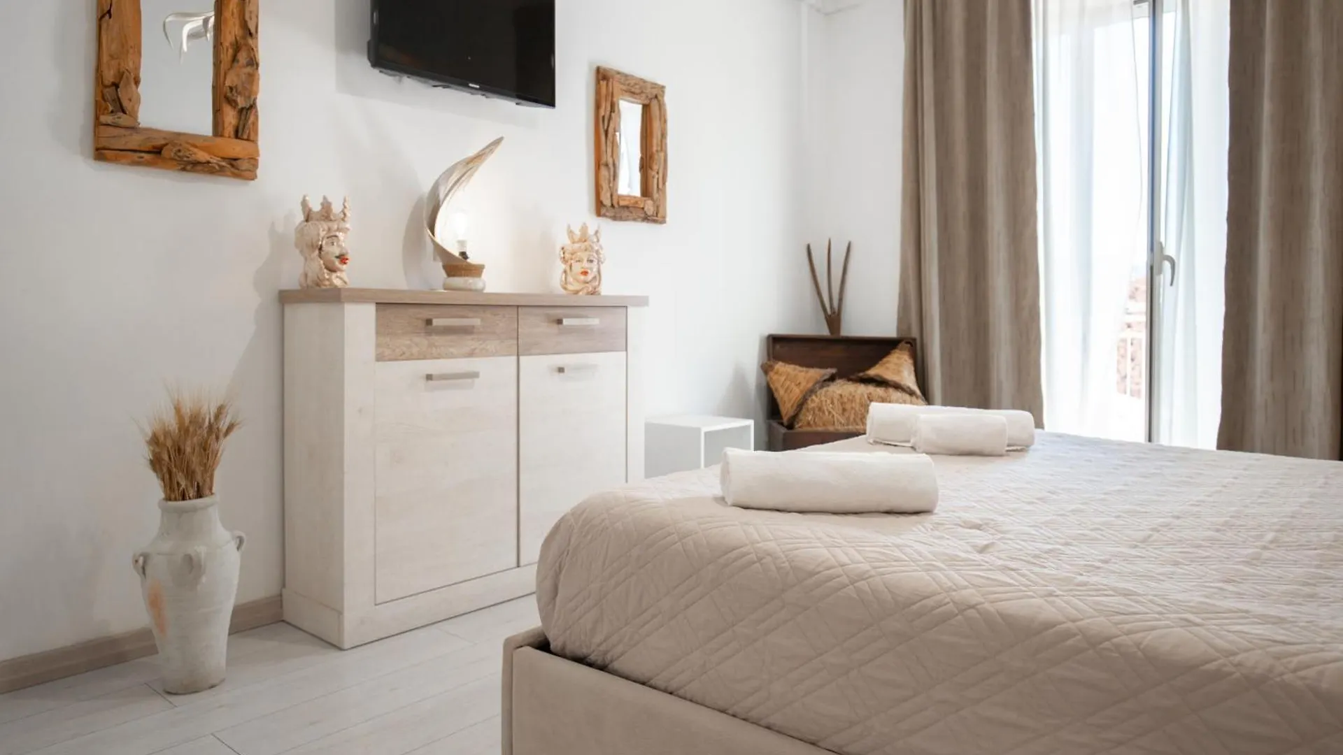 Catania Over Time - Tourist Rooms Италия
