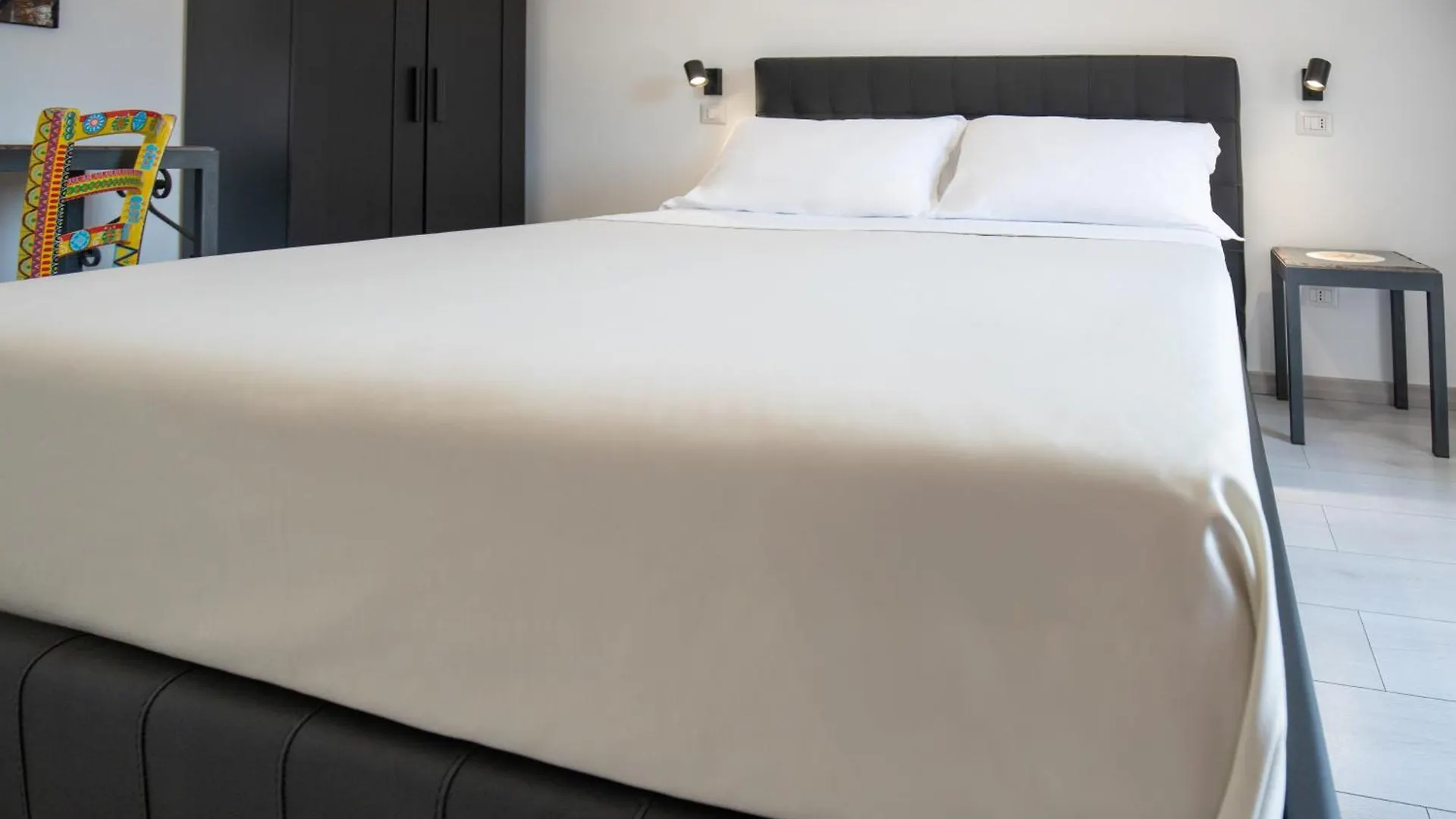 Guest house Catania Over Time - Tourist Rooms Italy