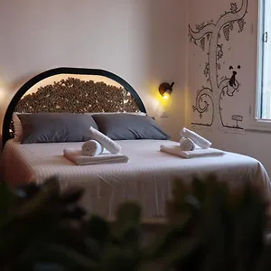  Couette-café Liotru Maisonne
